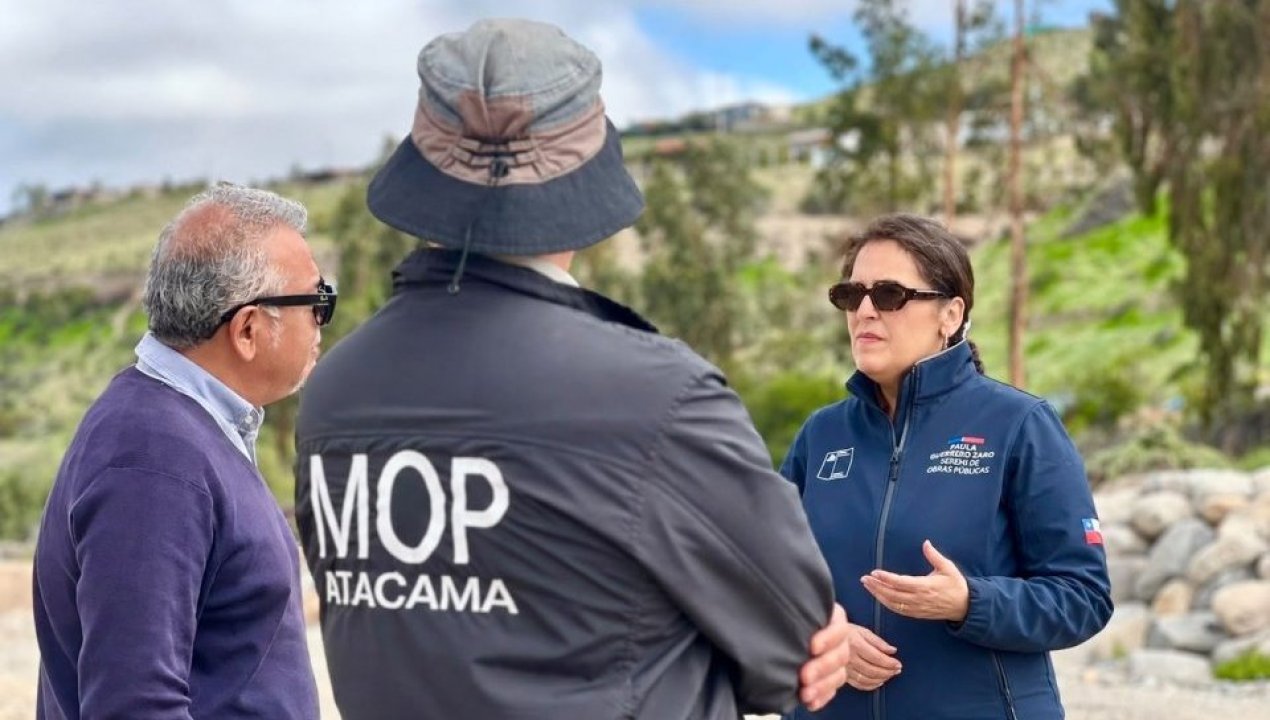 /atacama/mop-verifica-recuperacion-de-1-000-metros-de-cauce-en-quebrada-el-jilguero