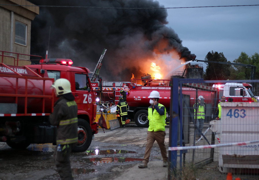 /bomberos-registra-aumento-de-emergencias-durante-el-estallido-social