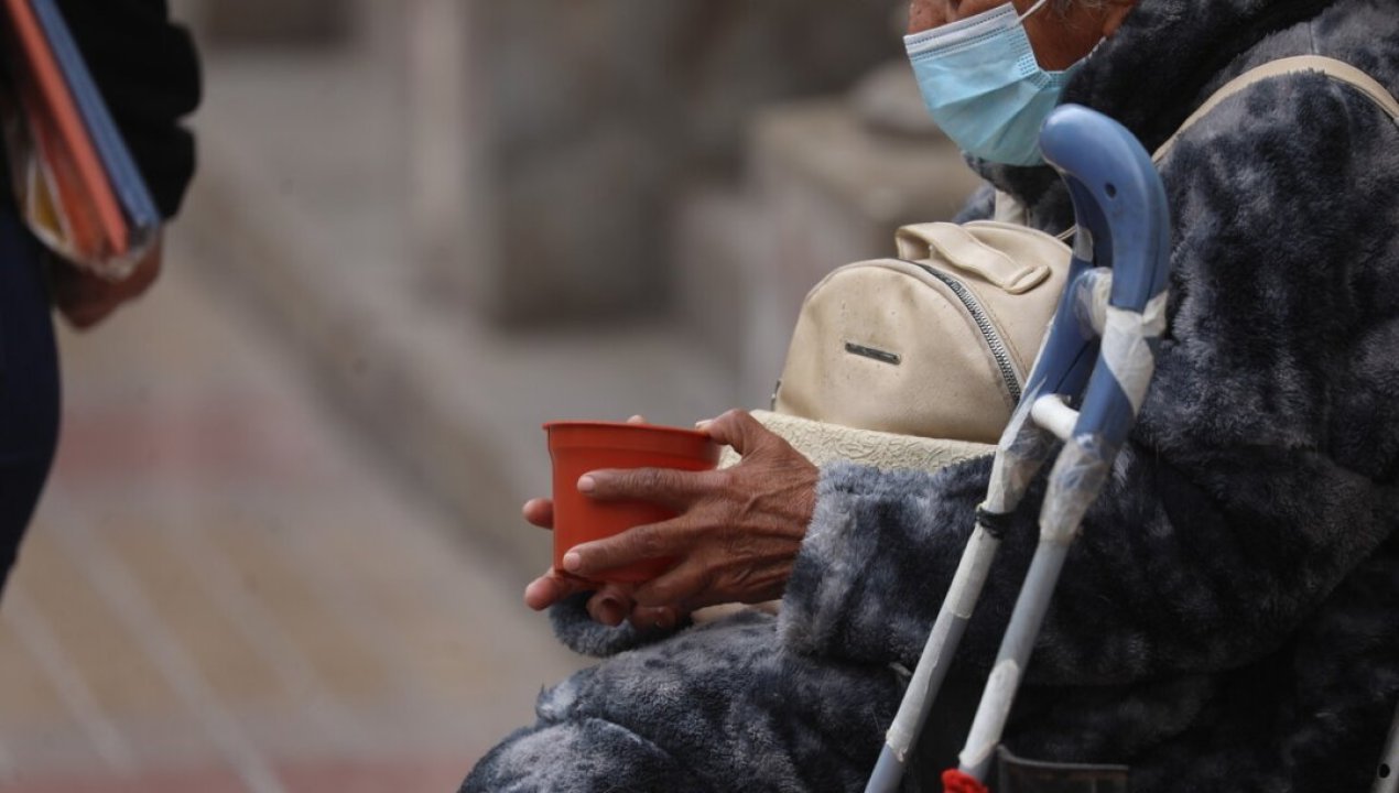 /actualidad/chile-tendria-mas-pobres-de-lo-que-se-cree-pobreza-real-llegaria-al-22