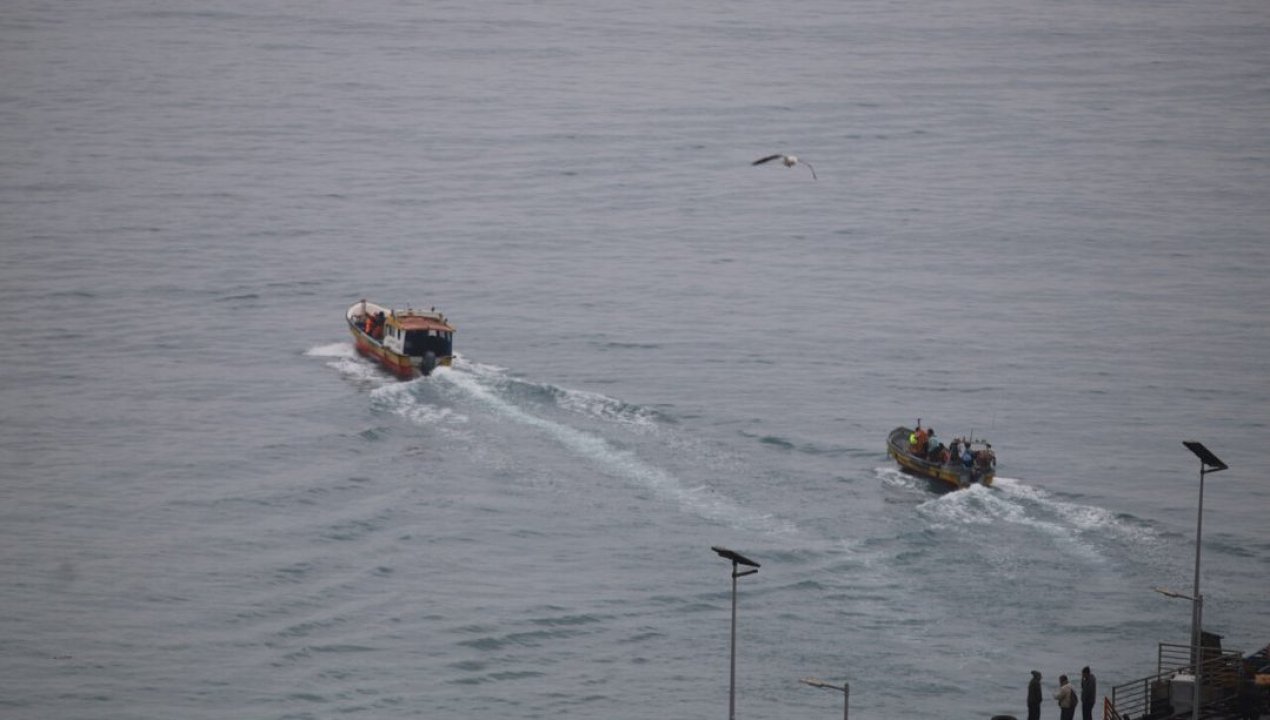 /regionales/region-de-valparaiso/hallan-con-vida-a-pescadores-desaparecidos-tras-zarpar-desde-caleta