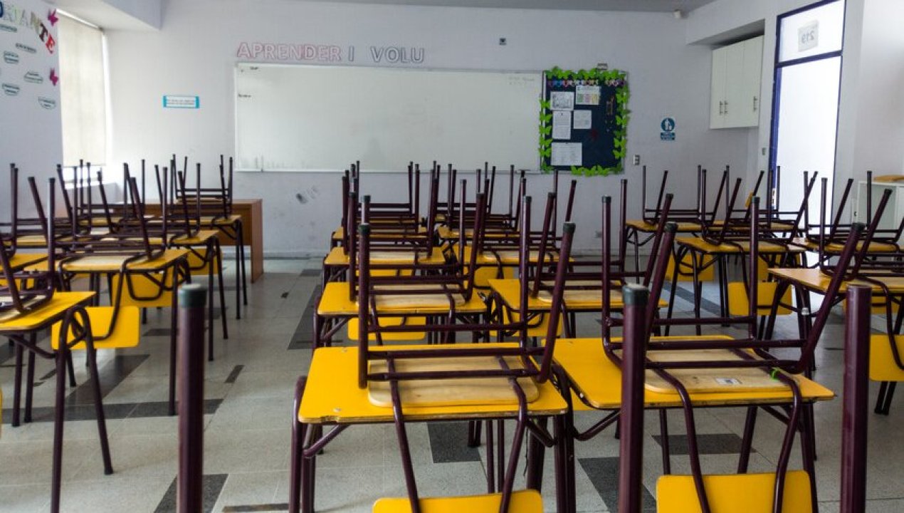 /actualidad/desastres-naturales/lluvias/suspenden-clases-en-algunos-colegios-de-5-regiones-del-pais-por-lluvias