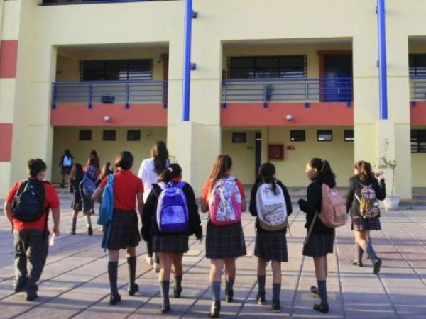 Más de 150 estudiantes y docentes trabajaron en conjunto para encontrar soluciones sustentables a sus problemas locales