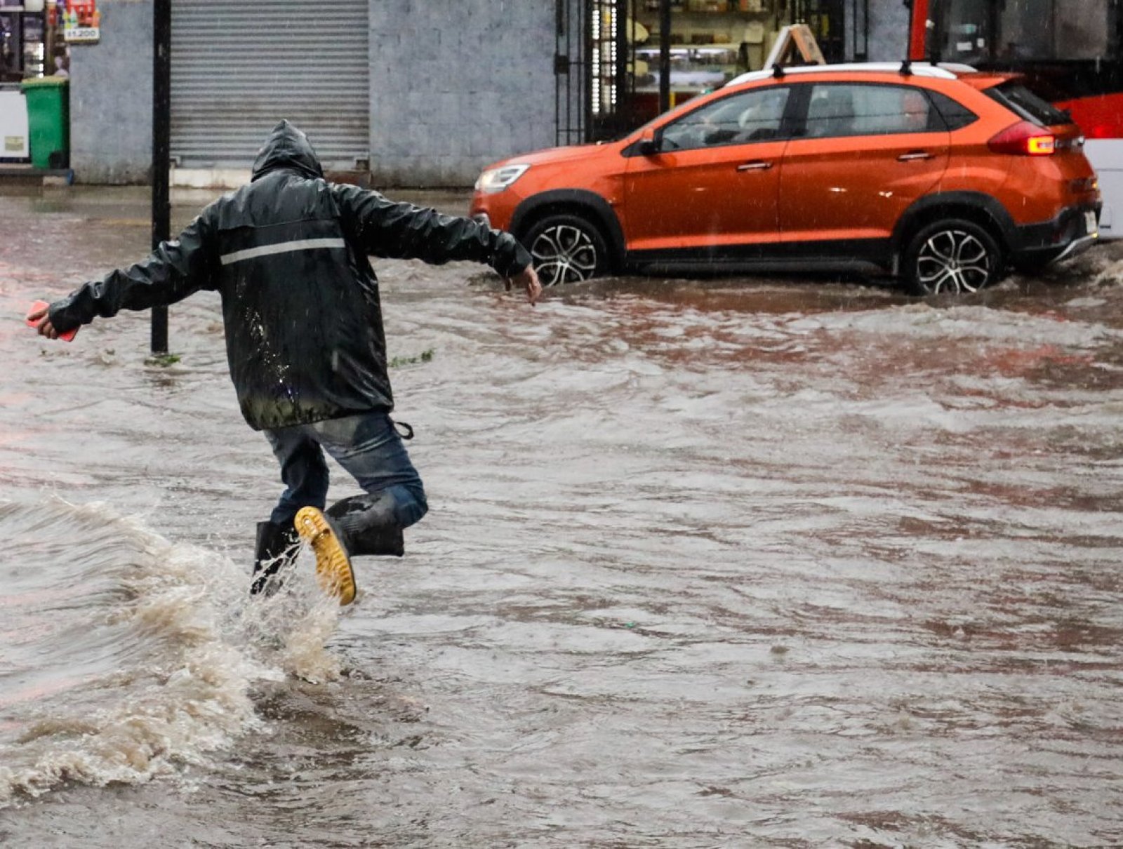 [Minuto a Minuto] Sistema frontal en Coquimbo: Senapred mantiene Alerta Roja y no habrá clases en toda la región