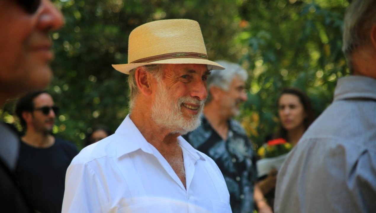 /magazine/lo-llevamos-donde-fuera-necesario-andres-velasco-confiesa-como-ayudaron